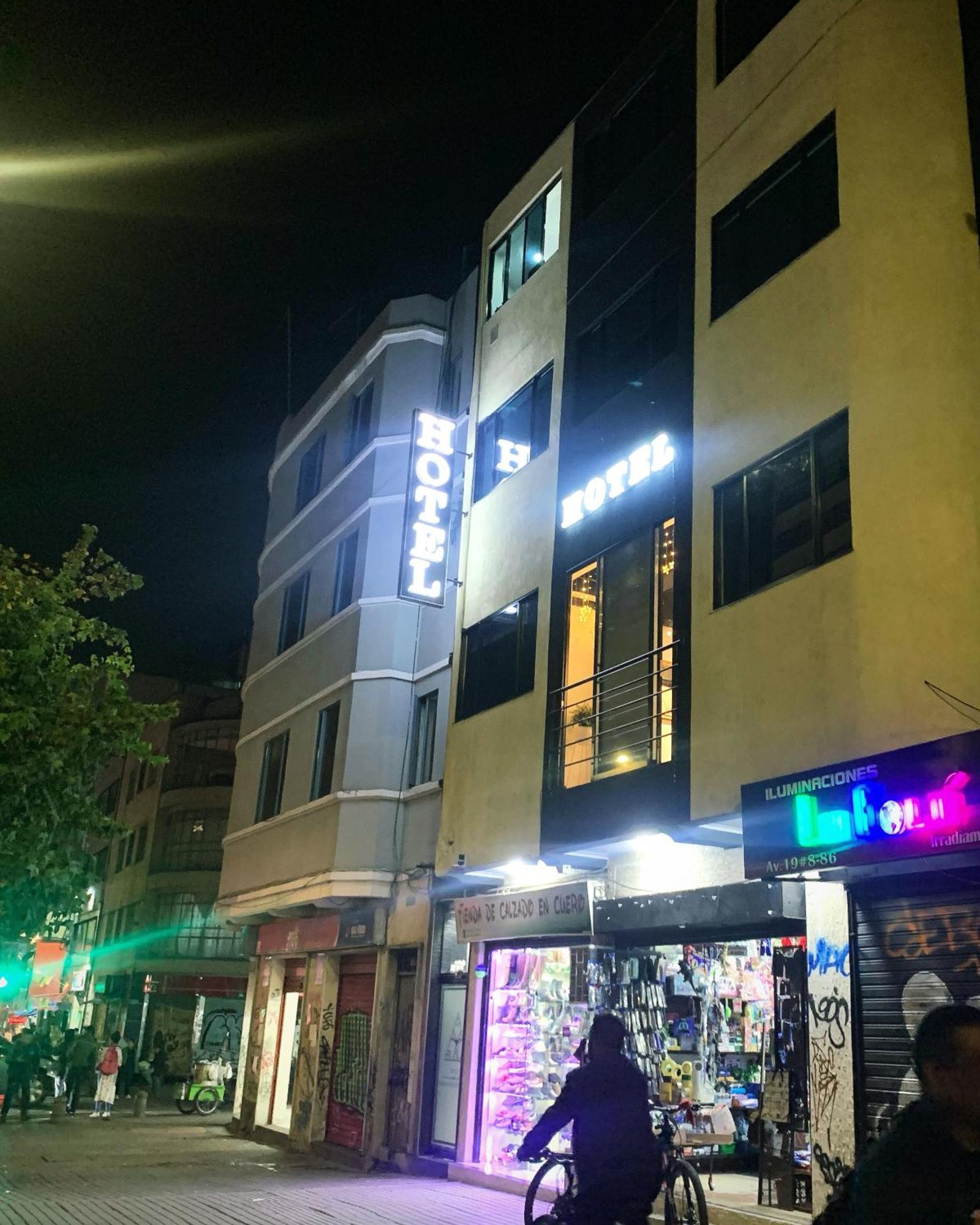Hotel Urban Center Bogotá Kültér fotó